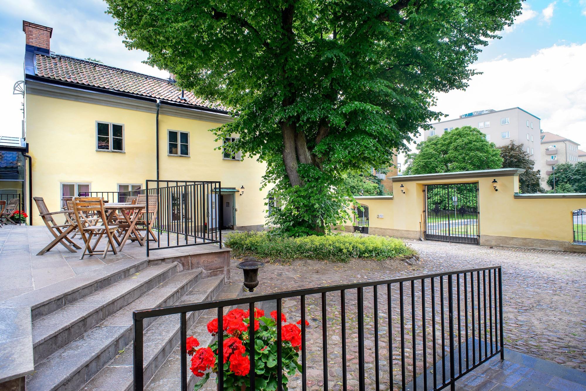 Hotell Hellstens Malmgard 3*