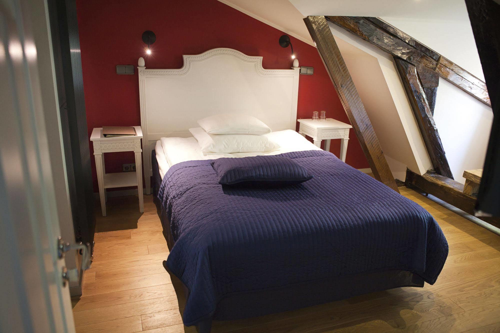 Hotell Hellstens Malmgard 3*